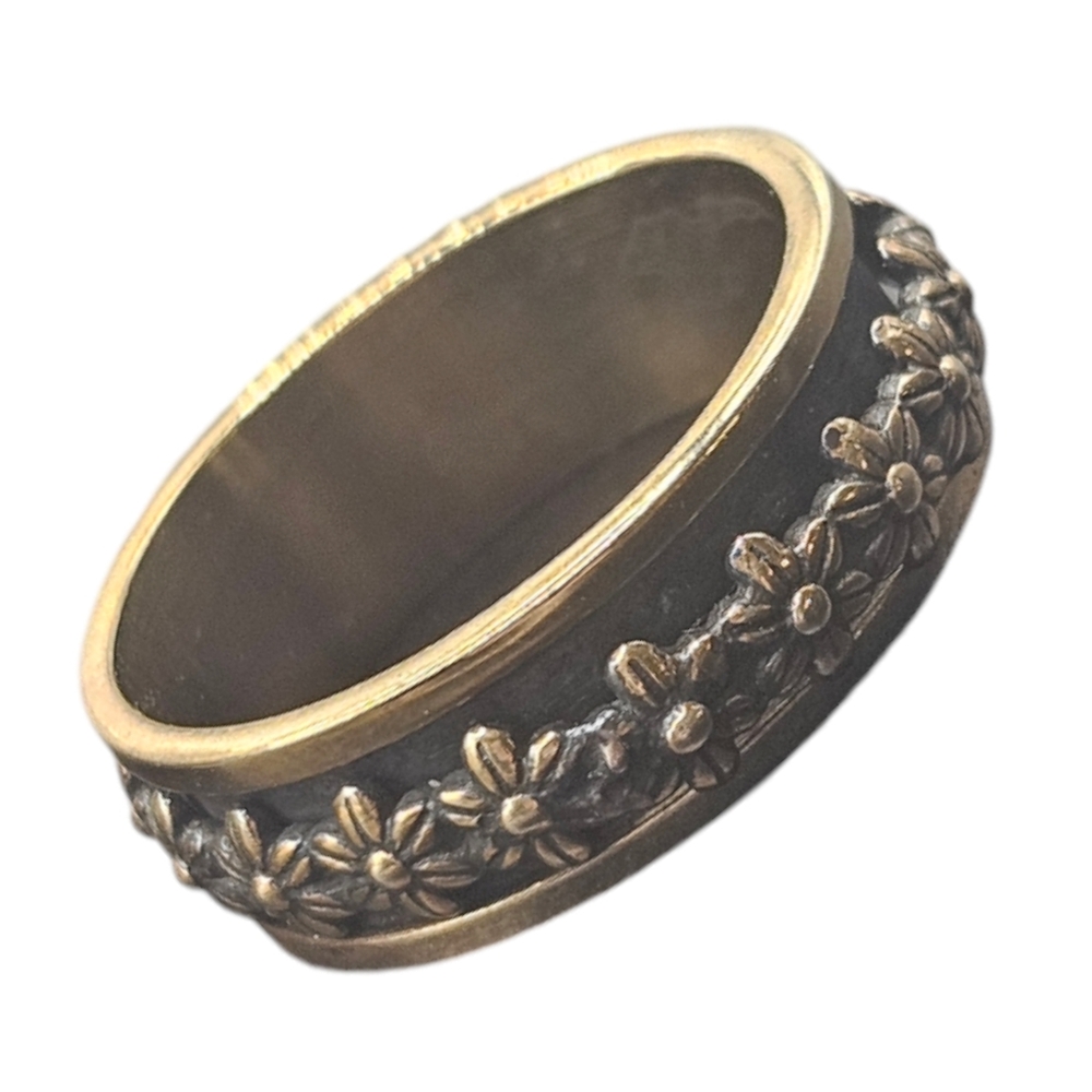 Daisy Spinner Ring